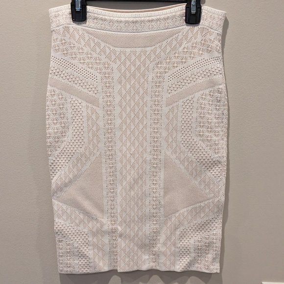 BCBGMaxAzria Dresses & Skirts - BCBGMaxazria Josa White & Nude Knit Skirt Sz M